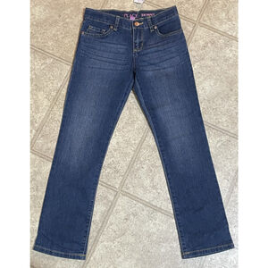 The Children's Place Denim Jeans Girls Size 8 Straight Fit Stretch Blue NWT